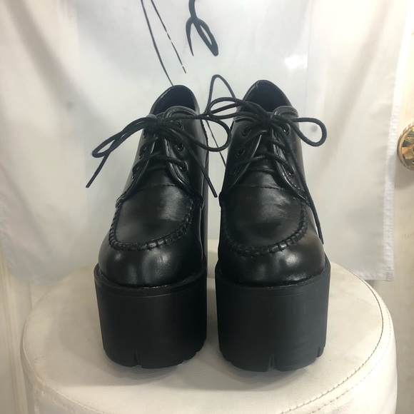 Platform Oxford Heels - Picture 3 of 7